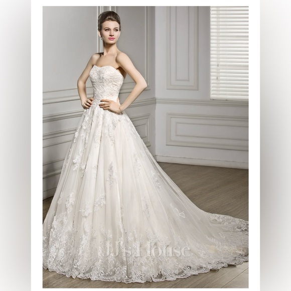 JJ’s House Ball-Gown/Princess Sweetheart Court Train Tulle Lace Wedding Dress - Picture 11 of 12